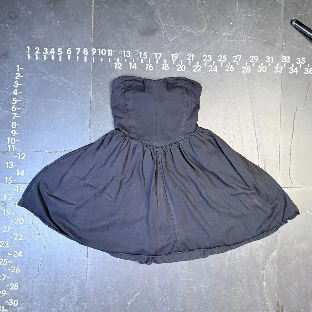 Forever 21 Black Strapless Sweetheart Mini Dress with Shirred Back - Picture 4 of 4